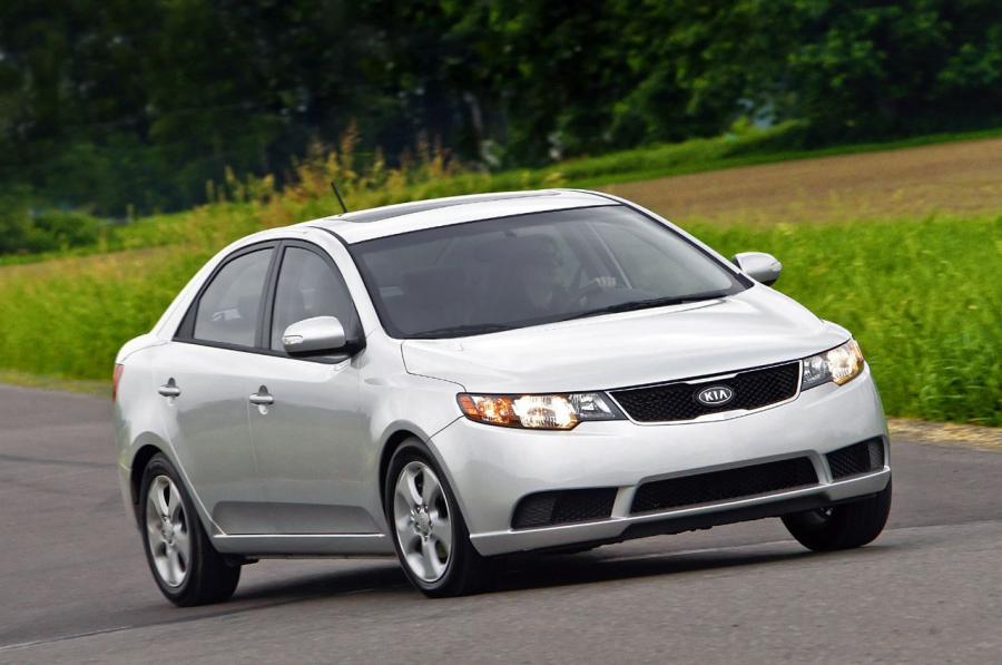  Kia Forte 2010 года  (фото 15 из 18)